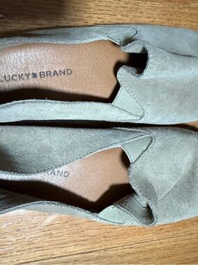 Lucky Brand Women’s Suede tan  Loafers